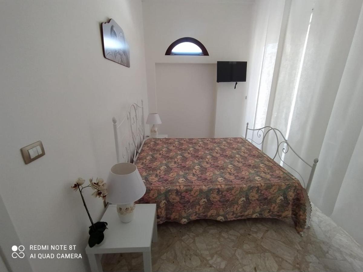 Via Marzano 67 Hotel Porto Cesareo Exterior photo